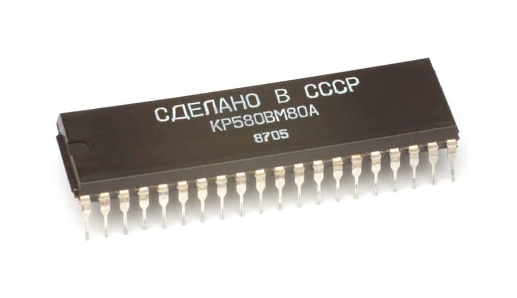 The first microprocessor wasn’t Intel’s 4004: how the real silicon war began (and what the USSR was doing in parallel) | KL USSR KP580BM80A i8080 clone